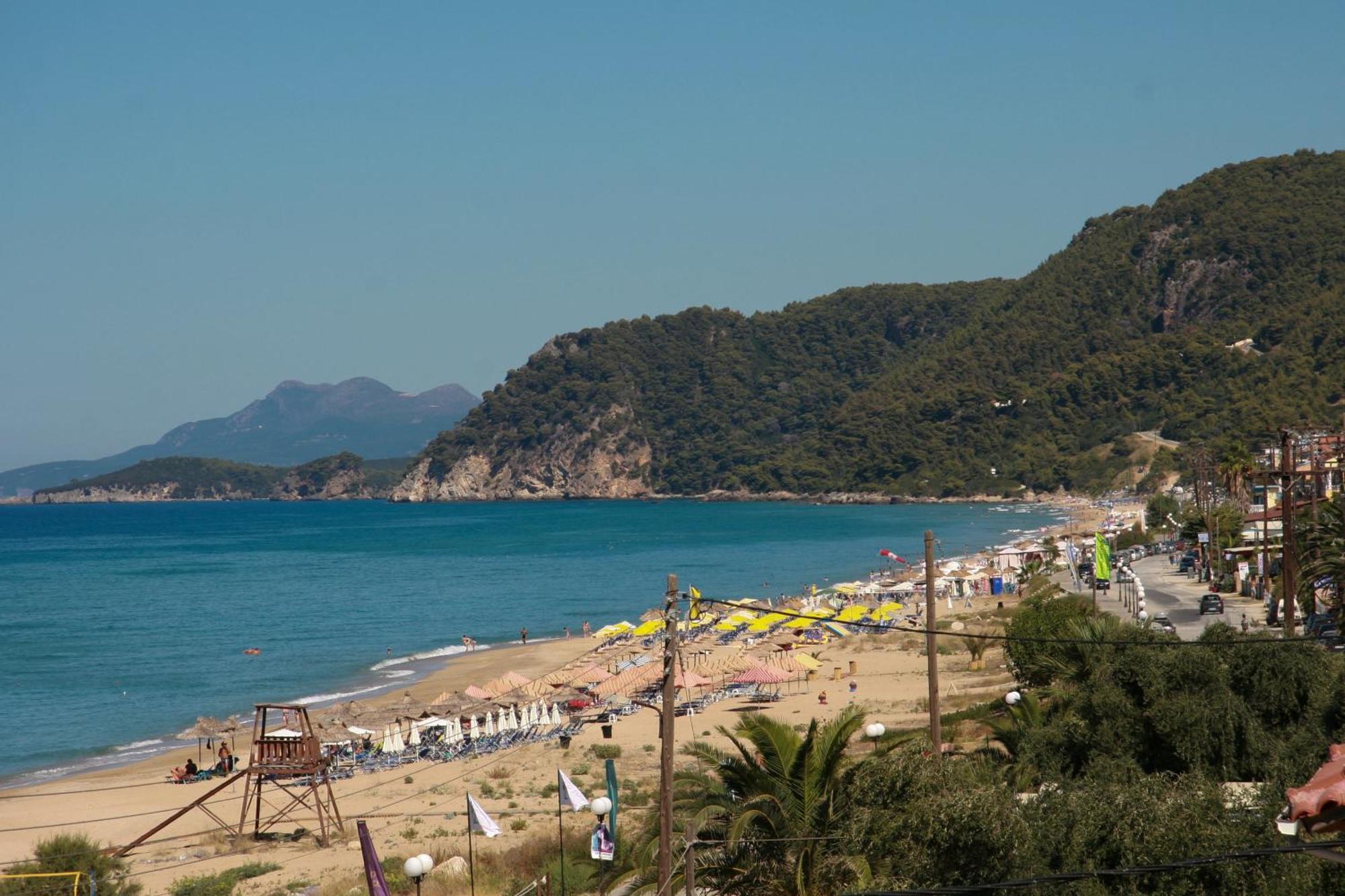 Hotel Loukas Vrachos Paralia Vrachou Exterior photo